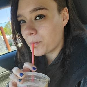 Meet your Posher, Katelyn